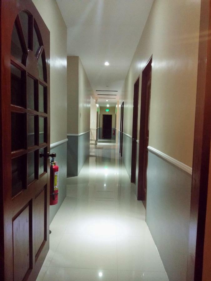 B&S Orchids Suites Hotel Dipolog Esterno foto