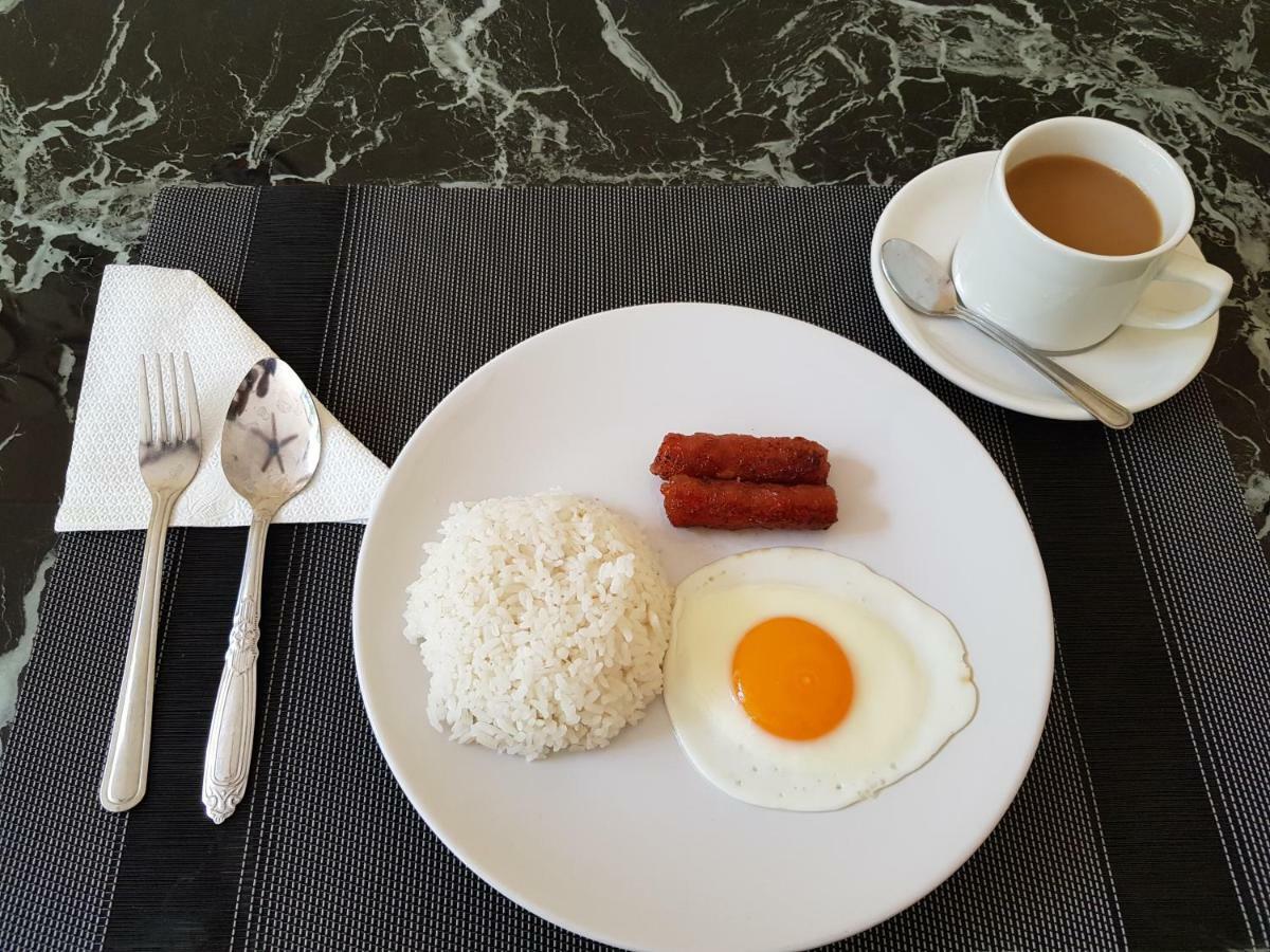 B&S Orchids Suites Hotel Dipolog Esterno foto